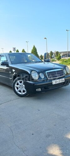 Mercedes E 290 1995, 300,000 km - 2.9 л - Sumqayıt