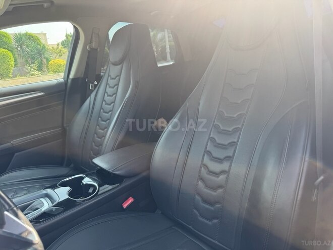 Ford Fusion (North America) 2015, 193,926 km - 2.0 l - Bərdə