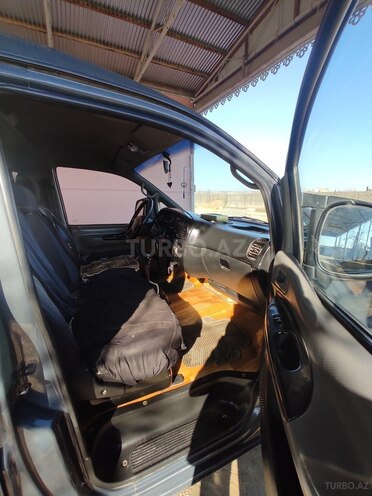 Hyundai H-1 2006, 600,000 km - 2.5 л - Hacıqabul