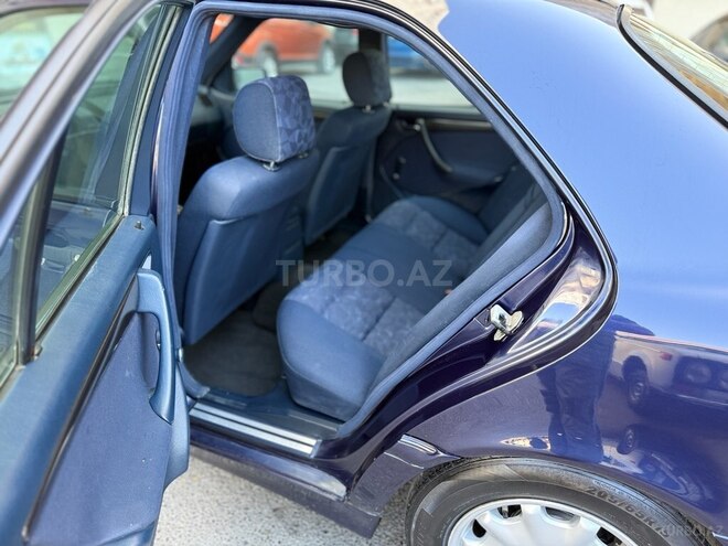 Mercedes C 200 1997, 365,045 km - 2.0 l - Bakı