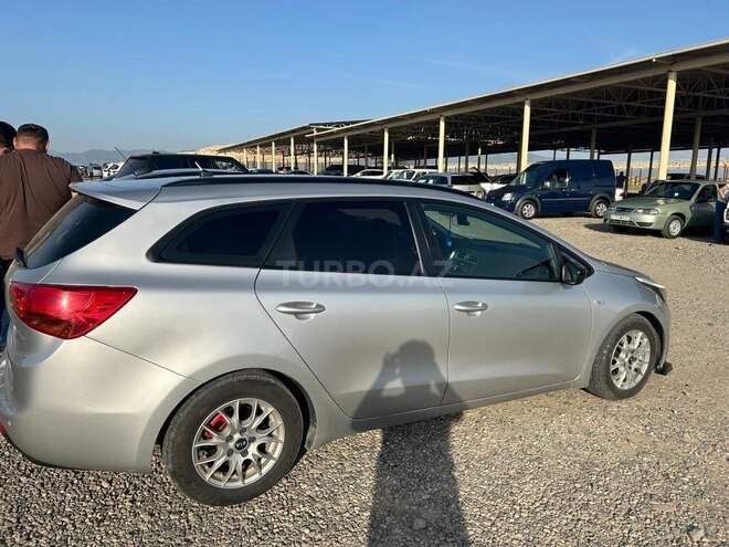 Kia  2012, 270,000 km - 1.4 l - Gəncə
