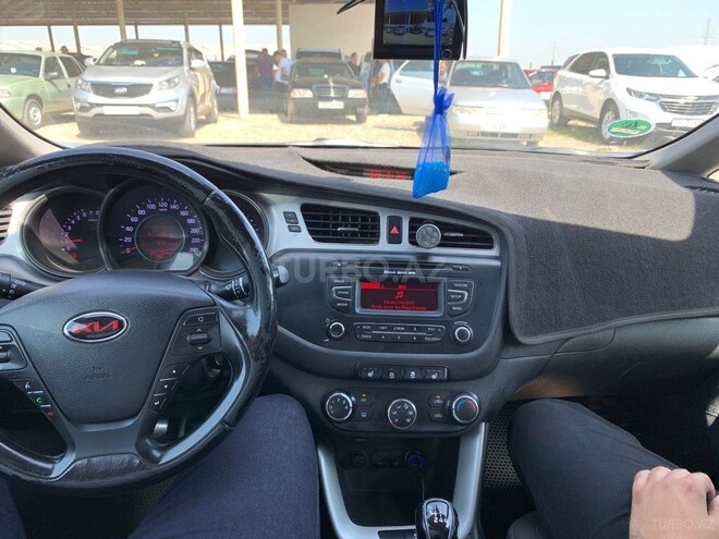 Kia  2012, 270,000 km - 1.4 l - Gəncə