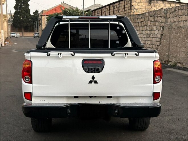 Mitsubishi L200 2014, 310,000 km - 2.5 л - Gəncə
