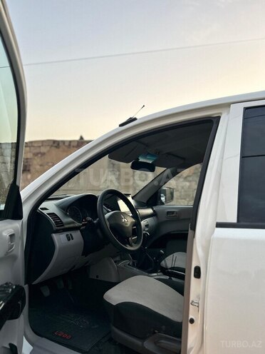 Mitsubishi L200 2014, 310,000 km - 2.5 л - Gəncə