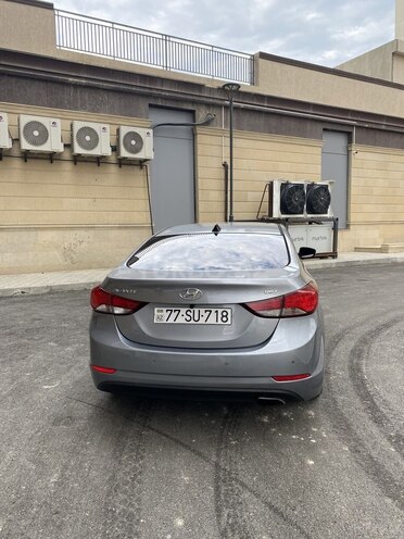 Hyundai Avante 2015, 215,000 km - 1.6 l - Bakı