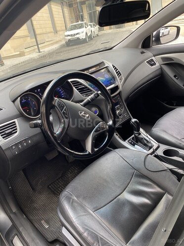 Hyundai Avante 2015, 215,000 km - 1.6 l - Bakı