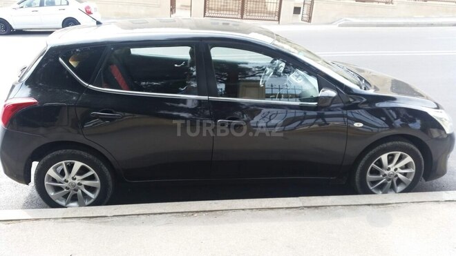 Nissan Tiida 2013, 240,300 km - 1.6 l - Bakı