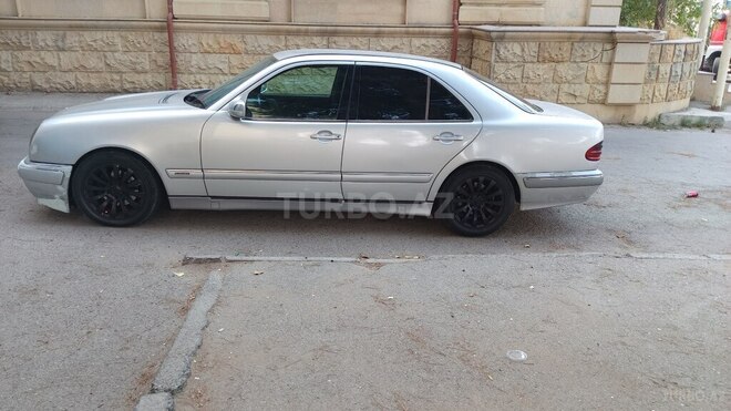 Mercedes E 300 1996, 256,333 km - 3.0 л - Bakı