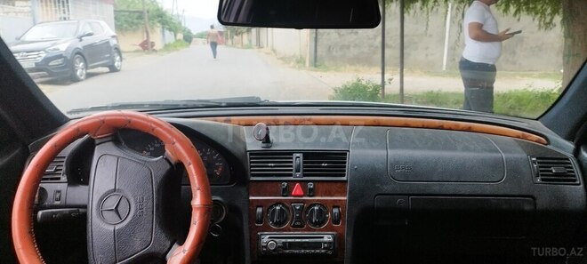 Mercedes C 200 1994, 523,000 km - 2.0 л - Qazax
