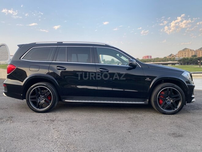 Mercedes GL 63 AMG 2014, 85,000 km - 5.5 l - Bakı