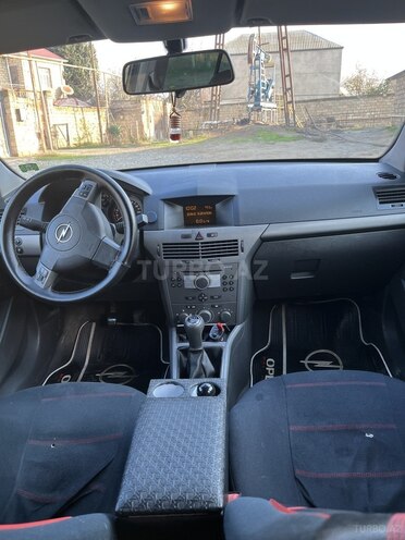 Opel Astra 2004, 240,000 km - 1.4 l - Bakı