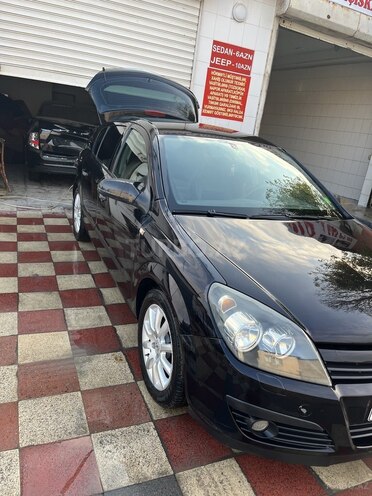 Opel Astra 2004, 240,000 km - 1.4 l - Bakı