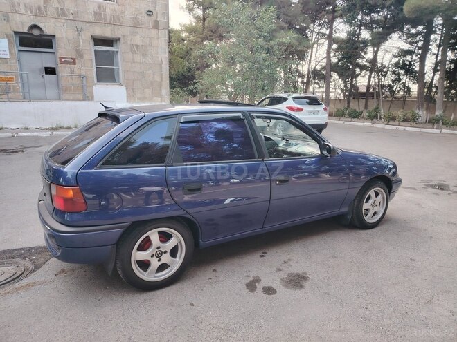 Opel Astra 1996, 372,495 km - 1.6 l - Sumqayıt