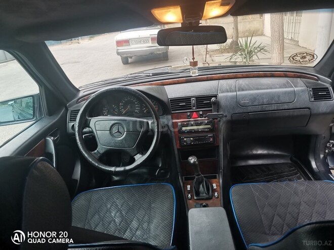 Mercedes C 180 1997, 452,479 km - 1.8 л - Bakı