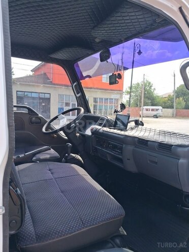 Isuzu NHR 55 E 2008, 660,445 km - 2.8 л - Astara