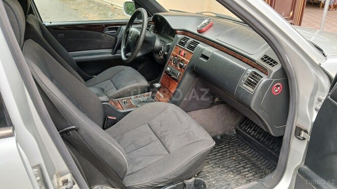 Mercedes E 240 1997, 287,652 km - 2.4 l - Ağstafa