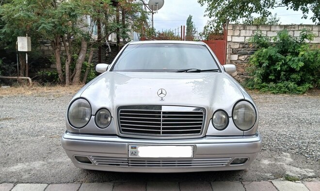 Mercedes E 240 1997, 287,652 km - 2.4 l - Ağstafa