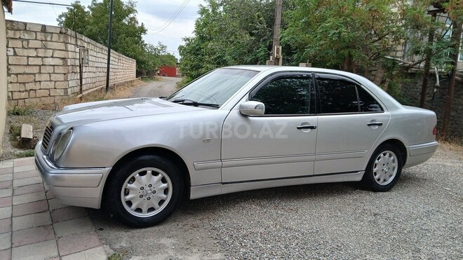 Mercedes E 240 1997, 287,652 km - 2.4 l - Ağstafa