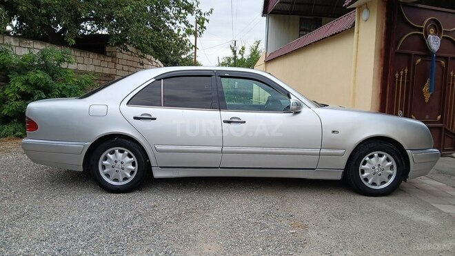 Mercedes E 240 1997, 287,652 km - 2.4 l - Ağstafa