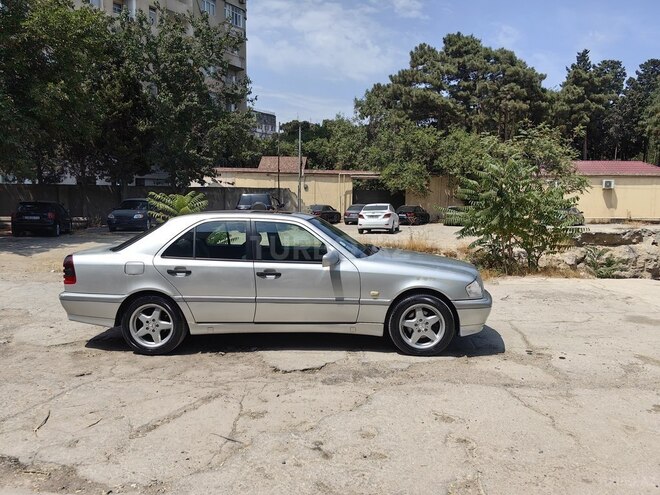 Mercedes C 200 1999, 369,000 km - 2.0 l - Bakı