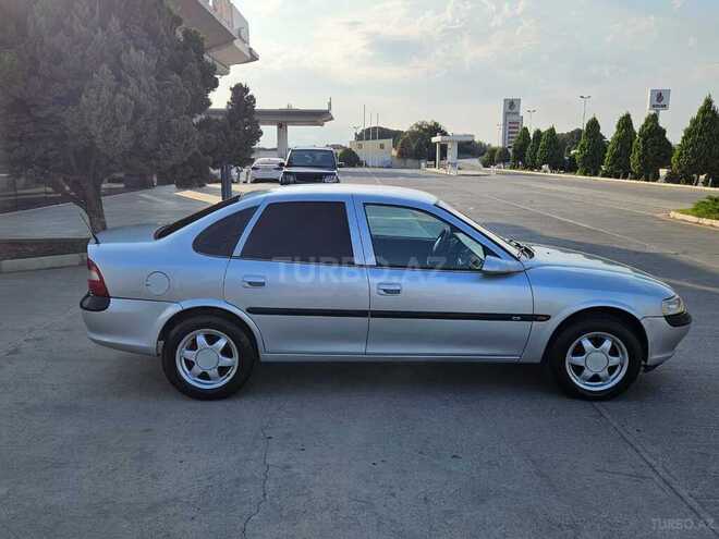 Opel Vectra 1997, 280,000 km - 1.8 l - Sumqayıt