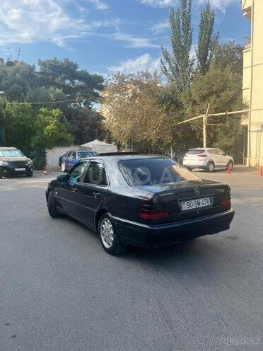 Mercedes C 220 2000, 338,000 km - 2.2 l - Bakı