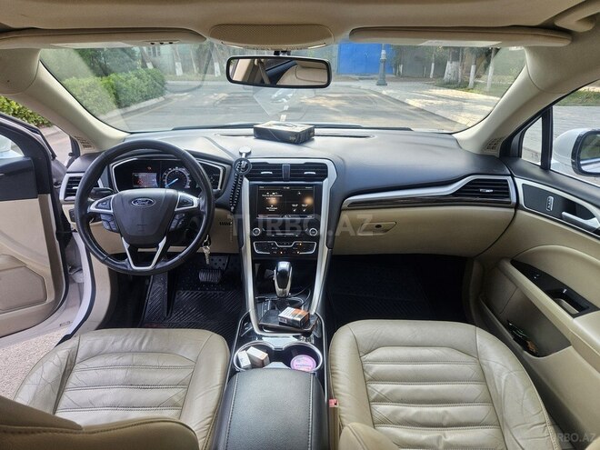 Ford Fusion (North America) 2015, 250,000 km - 1.6 l - Sumqayıt