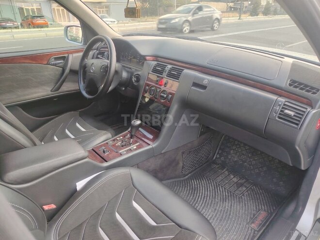 Mercedes E 200 2000, 300,000 km - 2.0 l - Gəncə