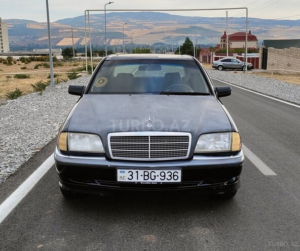 Mercedes C 180 1994, 319,360 km - 1.8 l - İsmayıllı