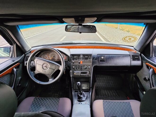 Mercedes C 180 1994, 319,360 km - 1.8 l - İsmayıllı