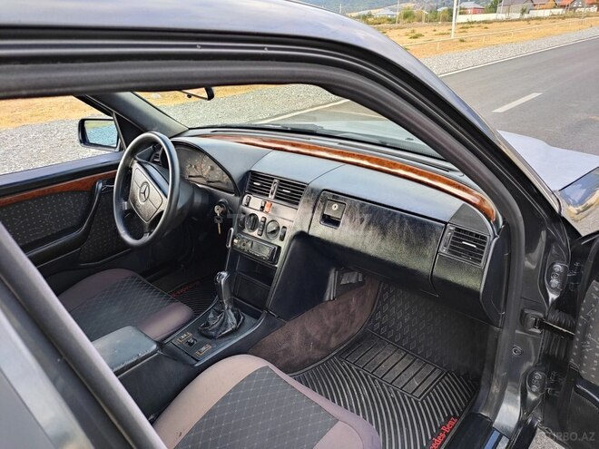 Mercedes C 180 1994, 319,360 km - 1.8 l - İsmayıllı