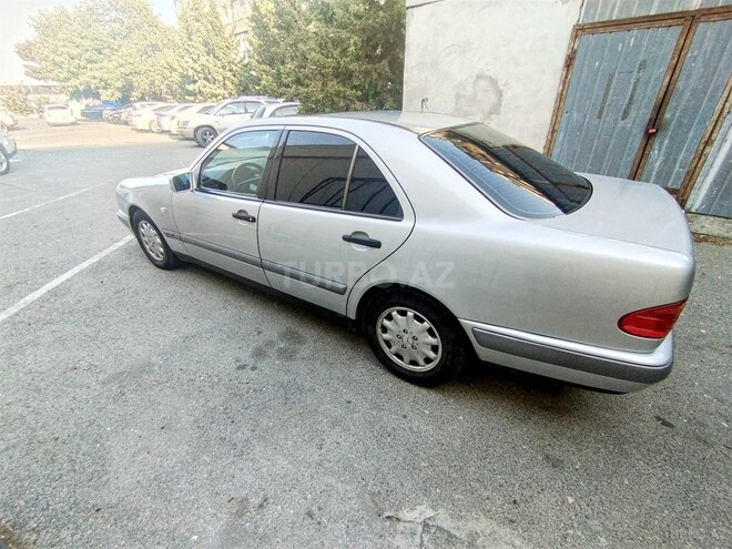 Mercedes E 240 1998, 357,145 km - 2.4 л - Bakı