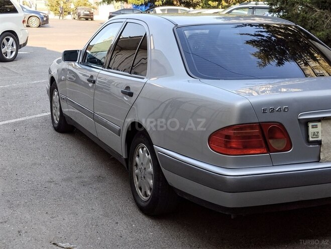 Mercedes E 240 1998, 357,145 km - 2.4 л - Bakı