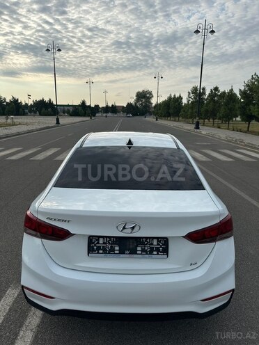 Hyundai Accent 2017, 131,000 km - 1.6 л - Ağdaş