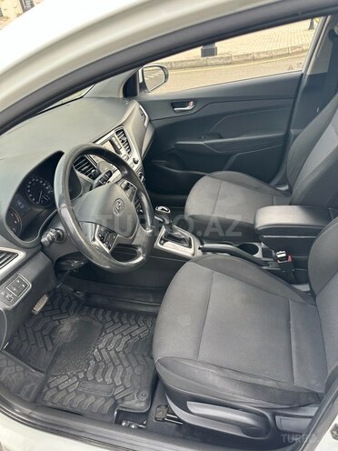 Hyundai Accent 2017, 131,000 km - 1.6 л - Ağdaş