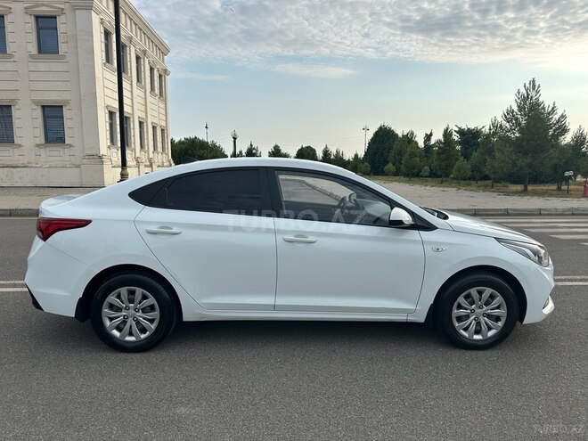 Hyundai Accent 2017, 131,000 km - 1.6 л - Ağdaş