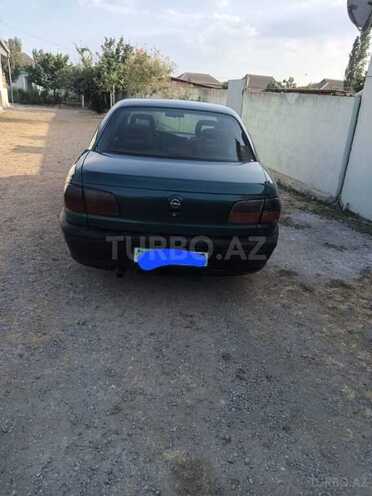 Opel Omega 1995, 352,000 km - 2.0 l - Salyan