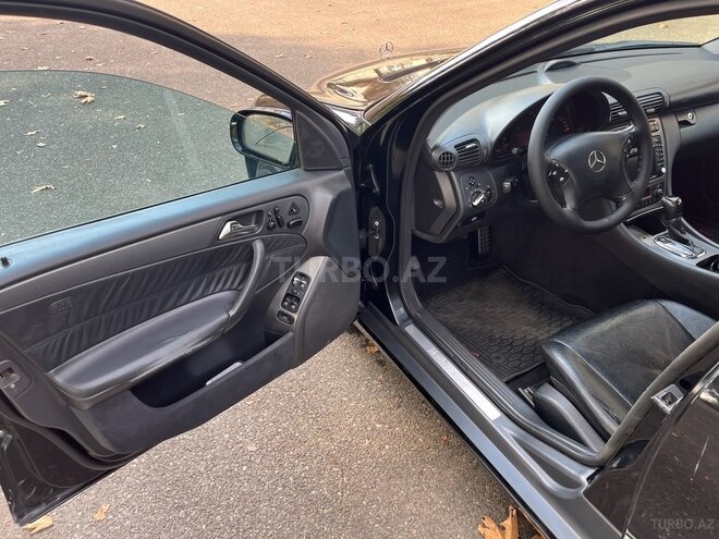 Mercedes C 200 2001, 329,000 km - 2.0 l - İsmayıllı