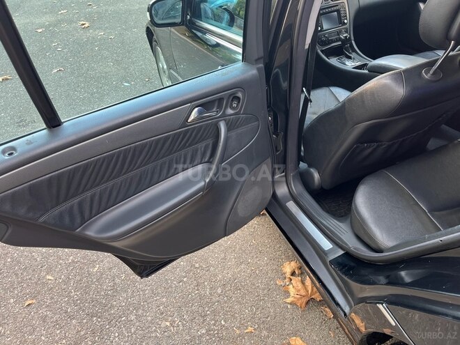 Mercedes C 200 2001, 329,000 km - 2.0 l - İsmayıllı