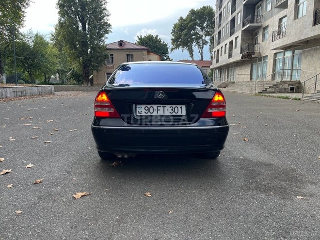 Mercedes C 200 2001, 329,000 km - 2.0 l - İsmayıllı