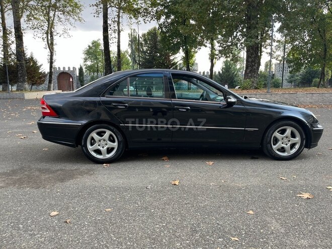 Mercedes C 200 2001, 329,000 km - 2.0 l - İsmayıllı