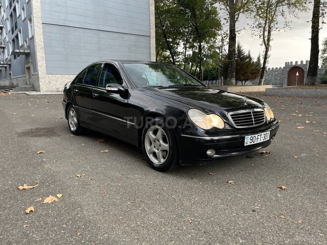 Mercedes C 200 2001, 329,000 km - 2.0 l - İsmayıllı