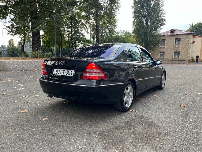 Mercedes C 200 2001, 329,000 km - 2.0 l - İsmayıllı