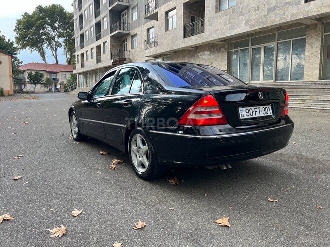 Mercedes C 200 2001, 329,000 km - 2.0 l - İsmayıllı