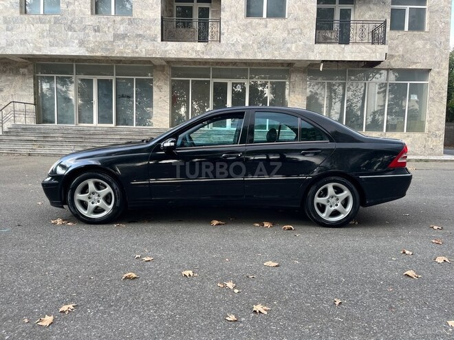 Mercedes C 200 2001, 329,000 km - 2.0 l - İsmayıllı