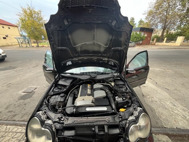 Mercedes C 200 2001, 329,000 km - 2.0 l - İsmayıllı
