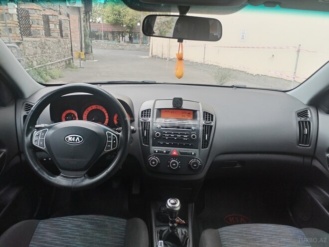 Kia Ceed 2007, 280,963 km - 1.6 l - Şəki