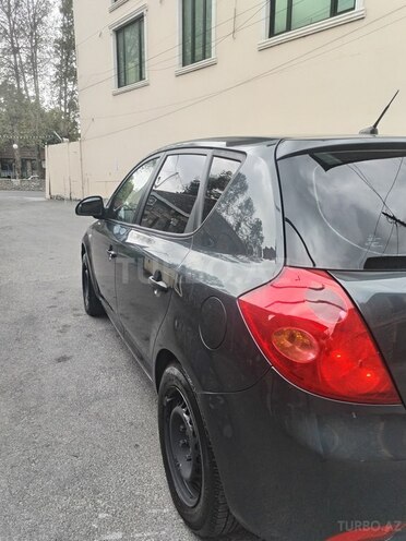 Kia Ceed 2007, 280,963 km - 1.6 l - Şəki