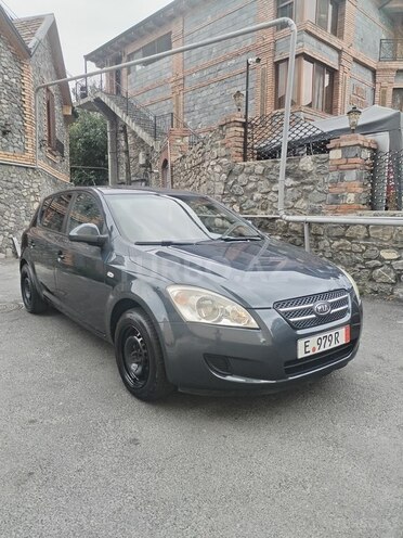 Kia Ceed 2007, 280,963 km - 1.6 l - Şəki