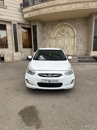 Hyundai Accent 2013, 240,000 km - 1.6 l - Gəncə
